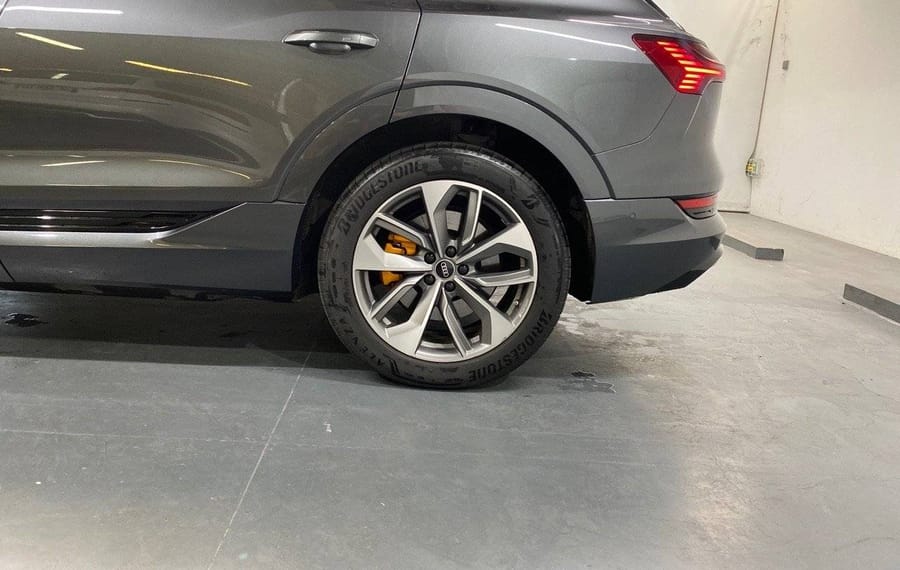 Choisissez votre audi etronelectrique chez CarGo Flex
