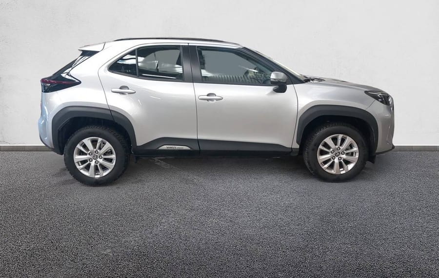 Choisissez votre toyota yariscross chez CarGo Flex