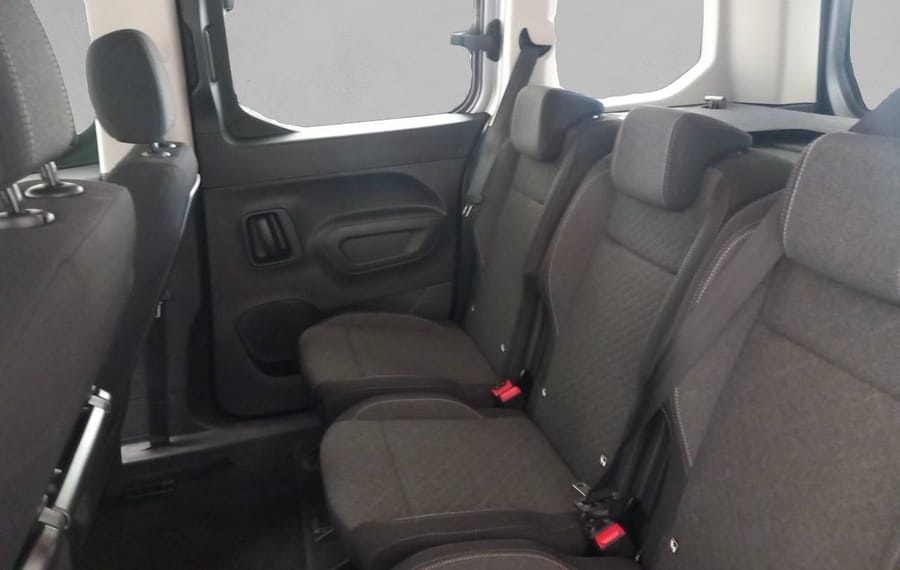 Choisissez votre opel combo chez CarGo Flex
