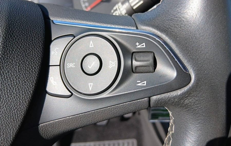 Choisissez votre opel crossland chez CarGo Flex