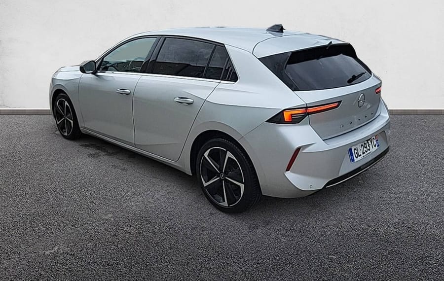 Choisissez votre opel astra chez CarGo Flex