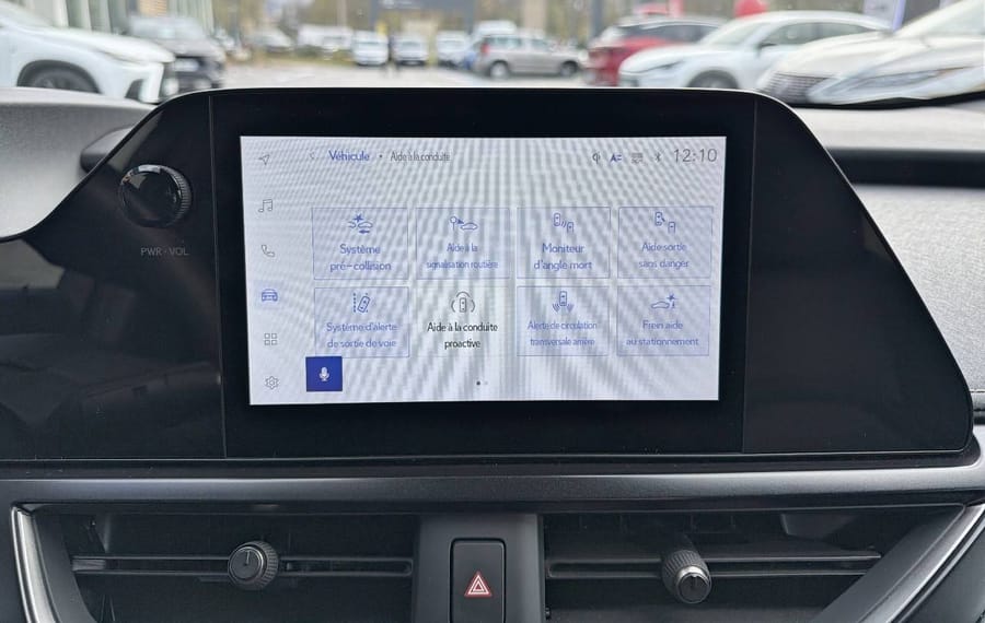 Choisissez votre lexus ux chez CarGo Flex