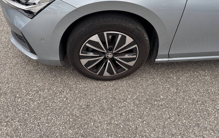 Choisissez votre skoda superb chez CarGo Flex