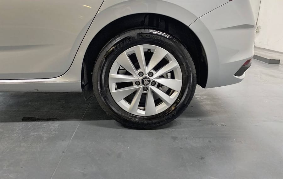 Choisissez votre skoda scala chez CarGo Flex