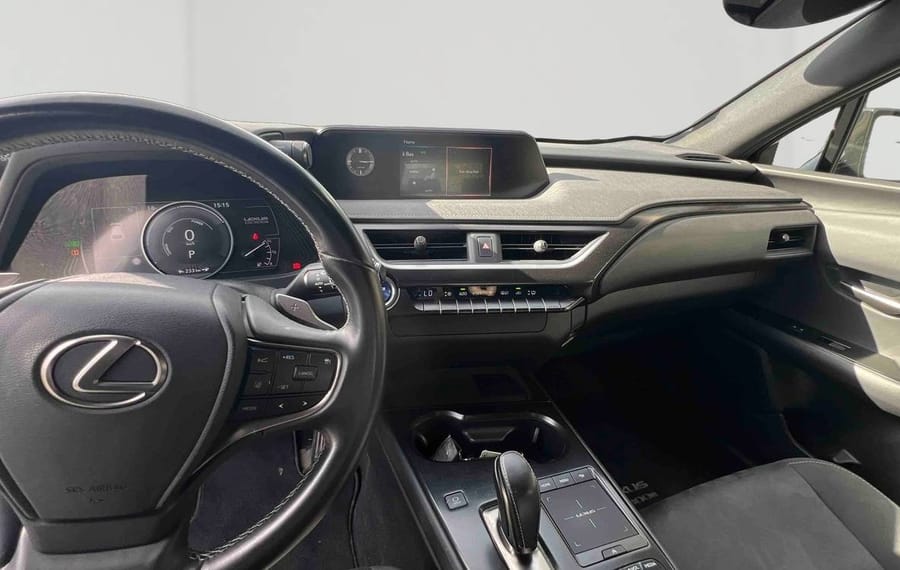 Choisissez votre lexus uxelectrique chez CarGo Flex