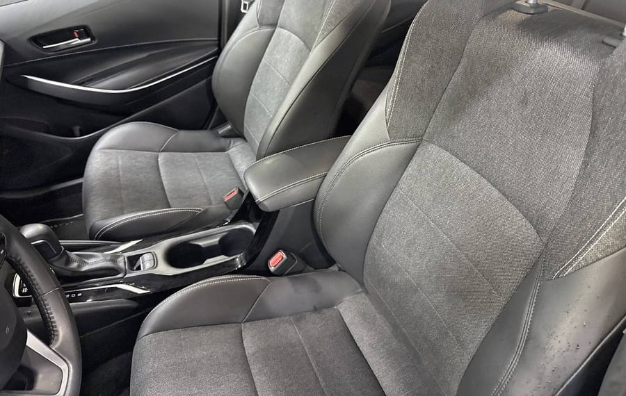 Choisissez votre toyota corolla chez CarGo Flex