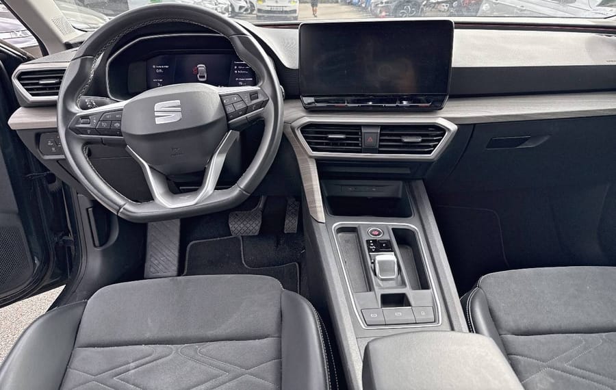 Choisissez votre seat leonbreak chez CarGo Flex