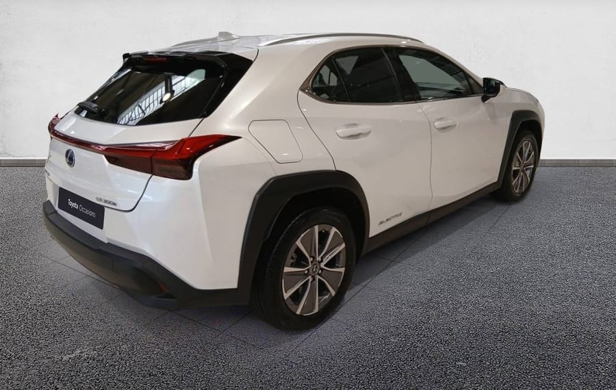 Choisissez votre lexus uxelectrique chez CarGo Flex