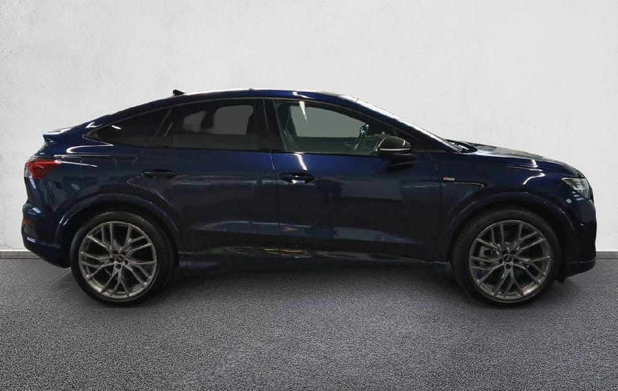Choisissez votre audi q4electrique chez CarGo Flex