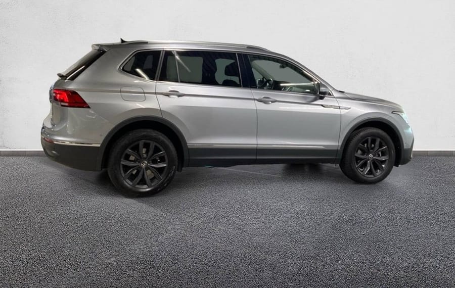 Choisissez votre volkswagen tiguanallspace chez CarGo Flex