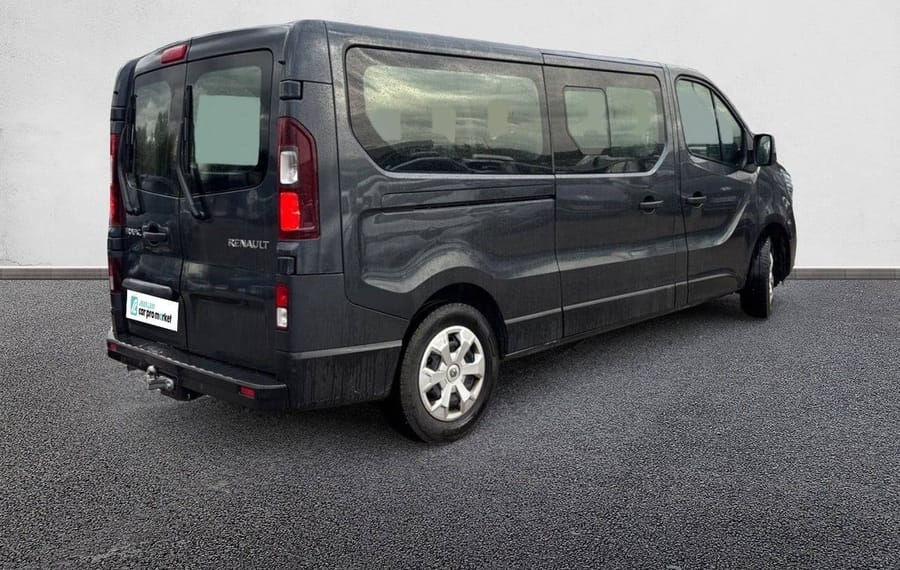 Choisissez votre renault traficcombi chez CarGo Flex