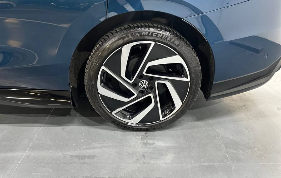 Choisissez votre volkswagen id7electrique chez CarGo Flex
