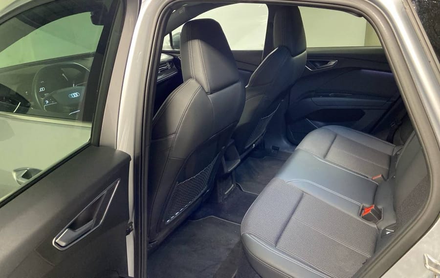 Choisissez votre audi q4electrique chez CarGo Flex
