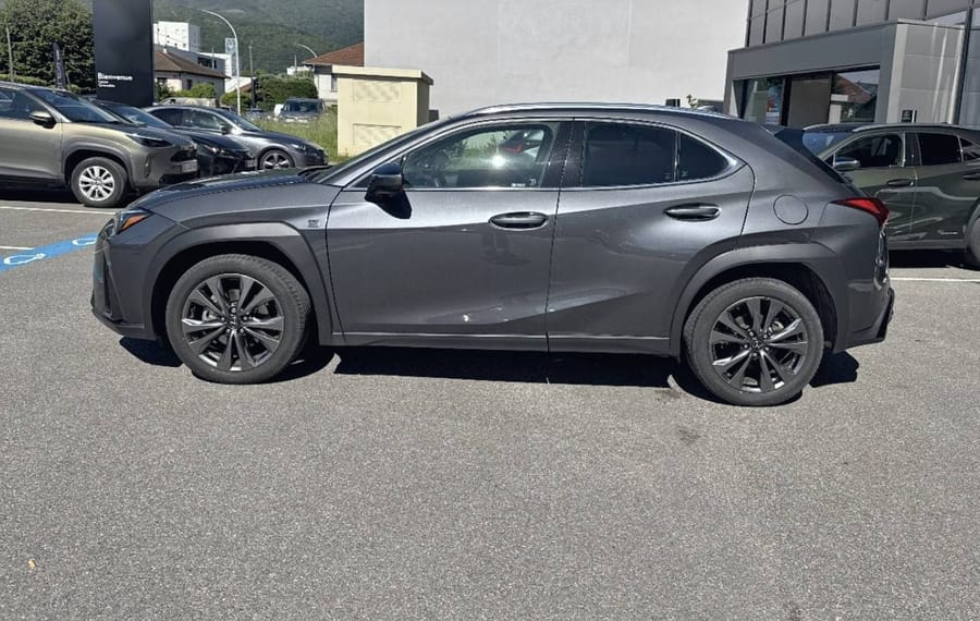 Choisissez votre lexus ux chez CarGo Flex