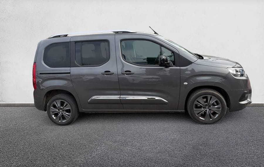 Choisissez votre toyota proacecityverso chez CarGo Flex