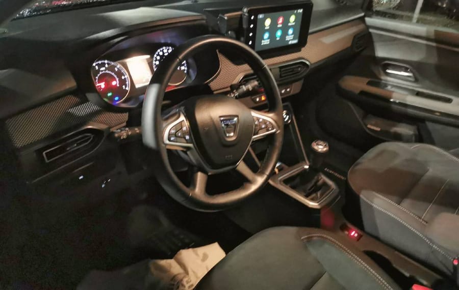 Choisissez votre dacia joggerbreak chez CarGo Flex