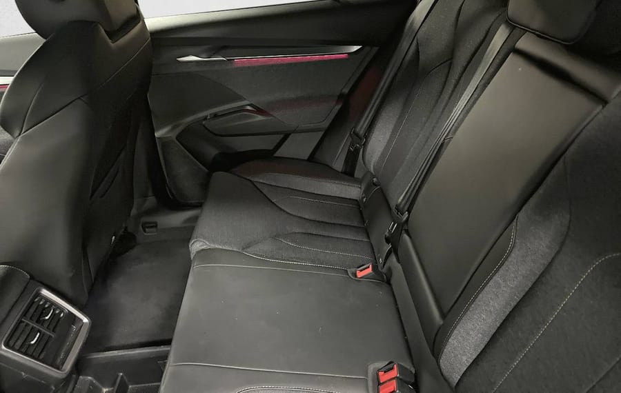 Choisissez votre skoda elroqelectrique chez CarGo Flex