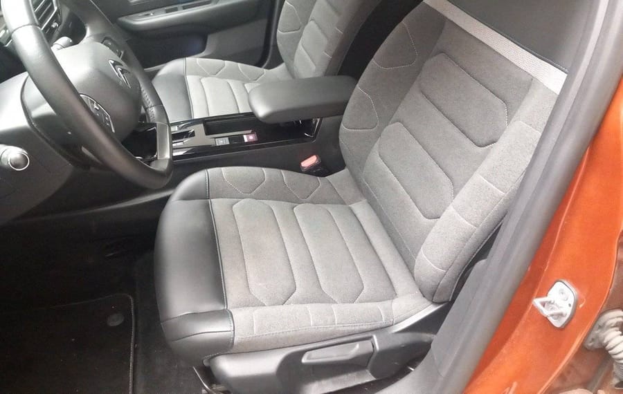 Choisissez votre citroen c4electrique chez CarGo Flex