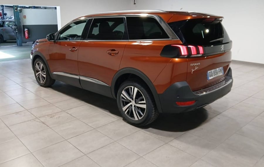 Choisissez votre peugeot 5008 chez CarGo Flex