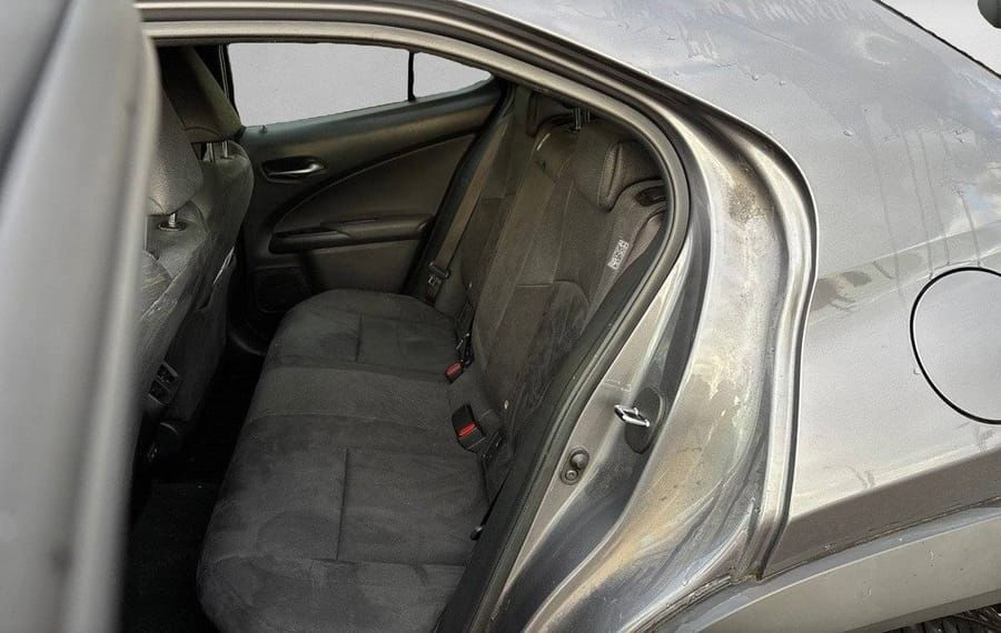 Choisissez votre lexus ux chez CarGo Flex