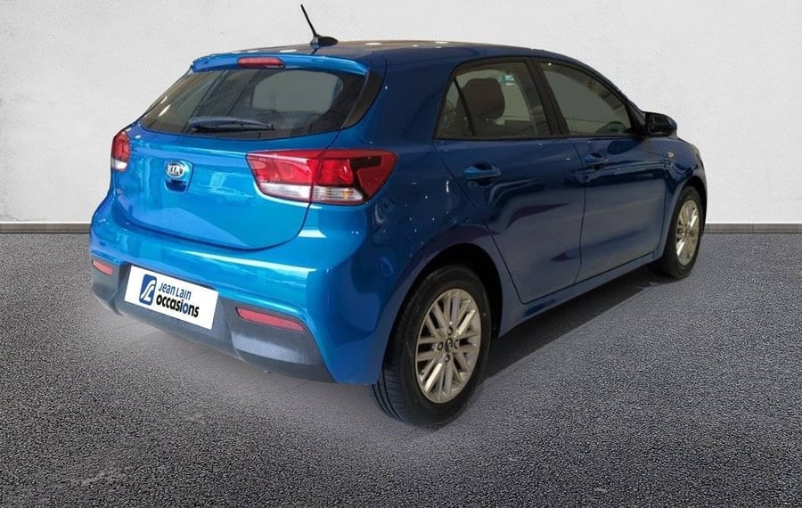 Choisissez votre kia rio chez CarGo Flex