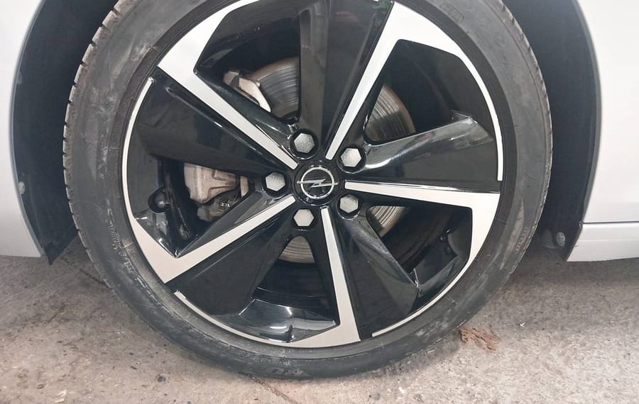 Choisissez votre opel astra chez CarGo Flex