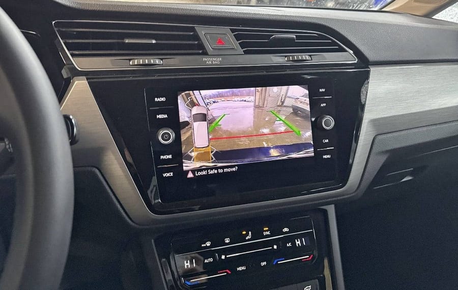 Choisissez votre volkswagen touran chez CarGo Flex