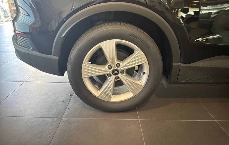 Choisissez votre audi q4electrique chez CarGo Flex