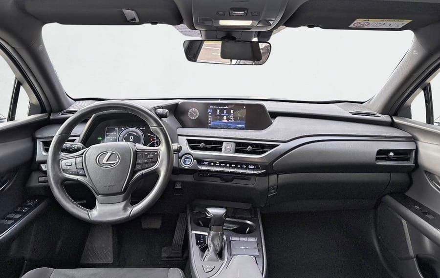 Choisissez votre lexus ux chez CarGo Flex