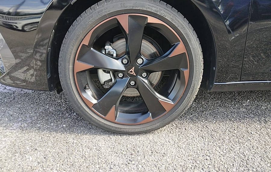 Choisissez votre cupra leonbreak chez CarGo Flex