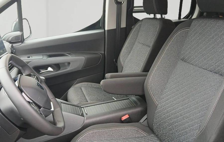 Choisissez votre peugeot rifter chez CarGo Flex