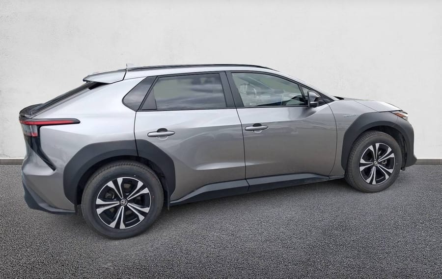 Choisissez votre toyota bz4xelectrique chez CarGo Flex