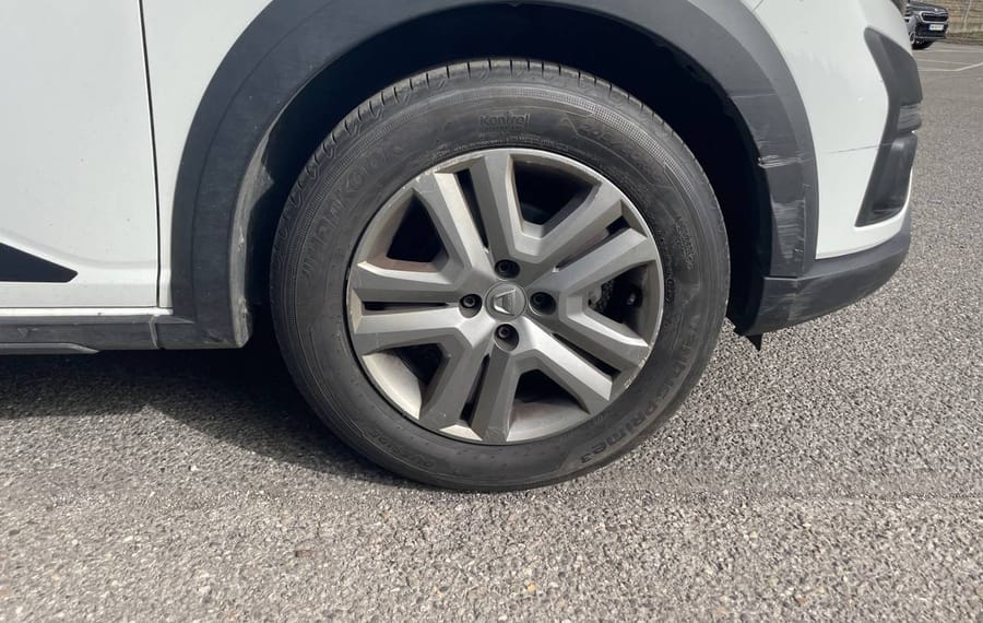 Choisissez votre dacia sandero chez CarGo Flex