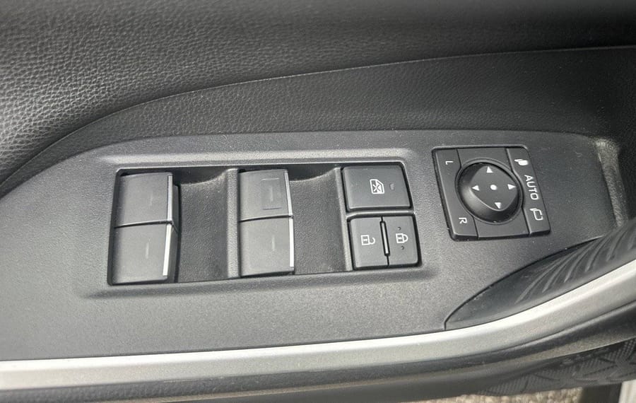 Choisissez votre toyota rav4 chez CarGo Flex