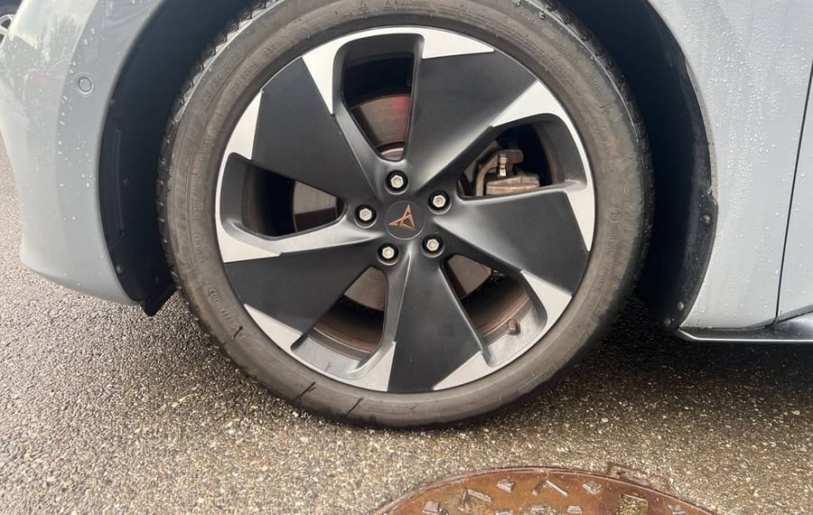 Choisissez votre cupra bornelectrique chez CarGo Flex