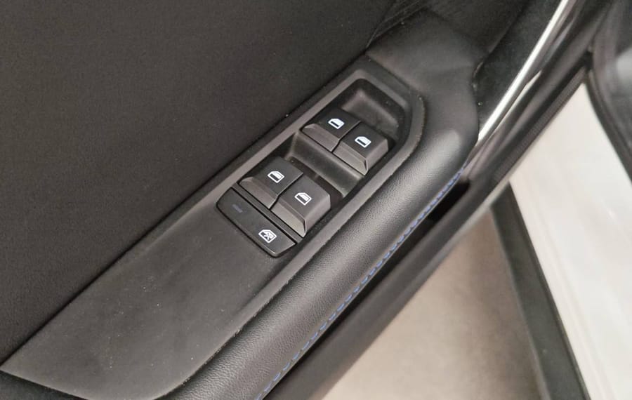 Choisissez votre mg mg4electrique chez CarGo Flex
