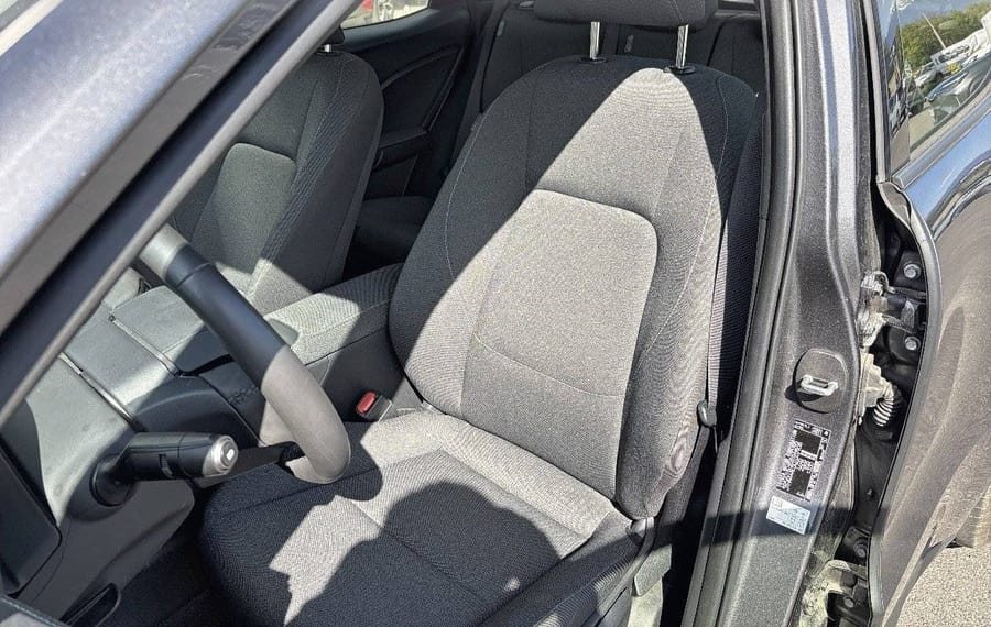 Choisissez votre lexus lbx chez CarGo Flex