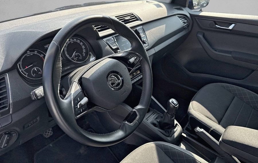 Choisissez votre skoda fabiabreak chez CarGo Flex