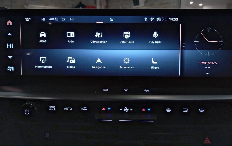 Choisissez votre opel grandland chez CarGo Flex