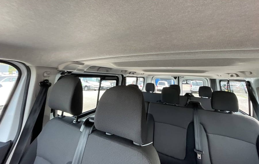 Choisissez votre renault traficcombi chez CarGo Flex