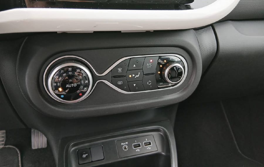 Choisissez votre renault twingo chez CarGo Flex