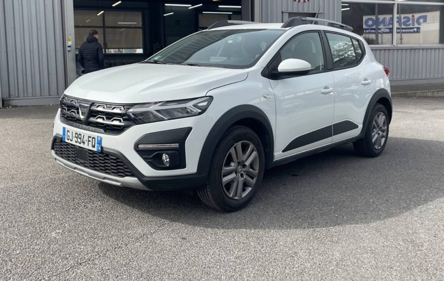 Choisissez votre dacia sandero chez CarGo Flex