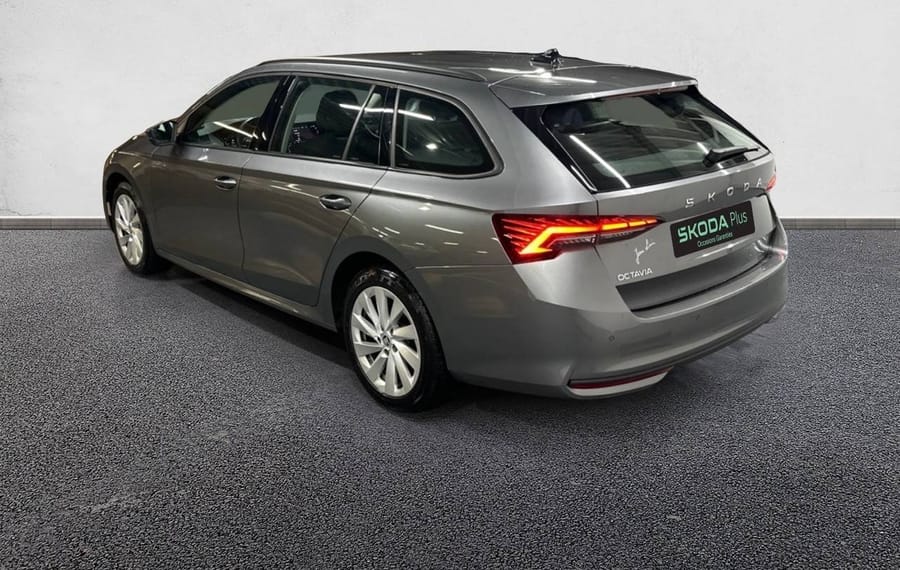 Choisissez votre skoda octaviabreak chez CarGo Flex