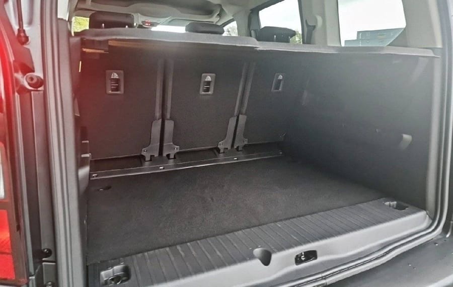 Choisissez votre peugeot rifter chez CarGo Flex