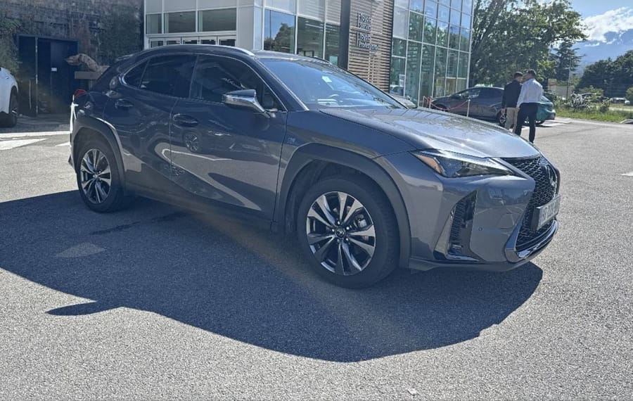 Choisissez votre lexus ux chez CarGo Flex