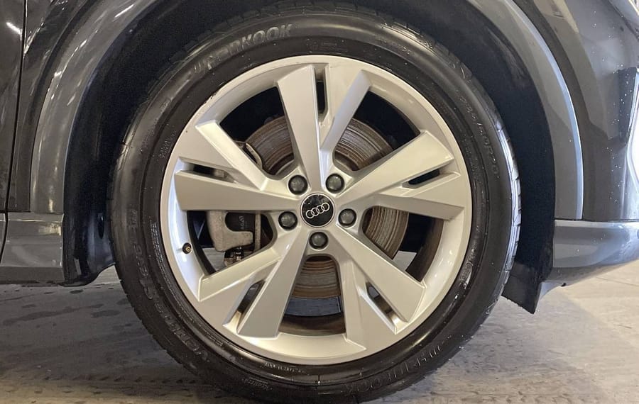 Choisissez votre audi q4electrique chez CarGo Flex