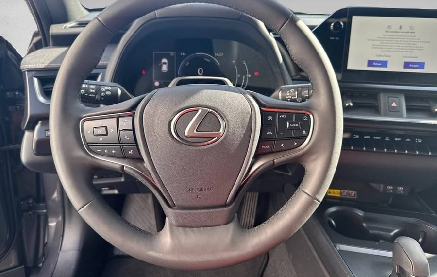 Choisissez votre lexus ux chez CarGo Flex