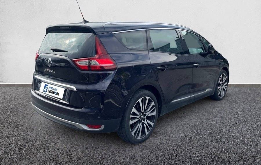 Choisissez votre renault grandscenic chez CarGo Flex