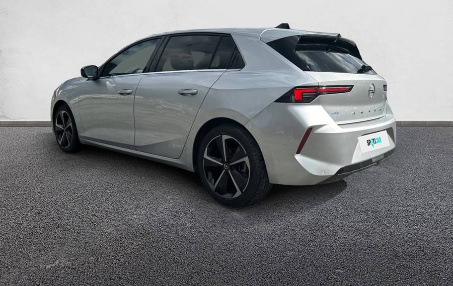 Choisissez votre opel astra chez CarGo Flex