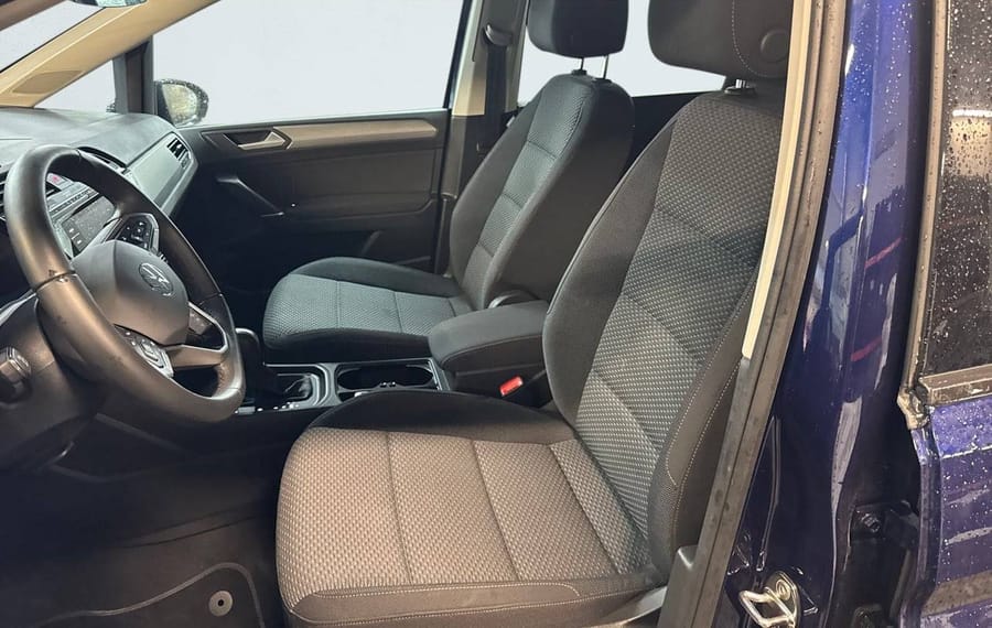 Choisissez votre volkswagen touran chez CarGo Flex
